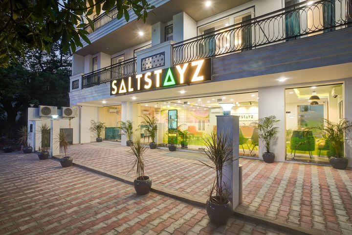 Saltstayz Premier - Arjun Marg