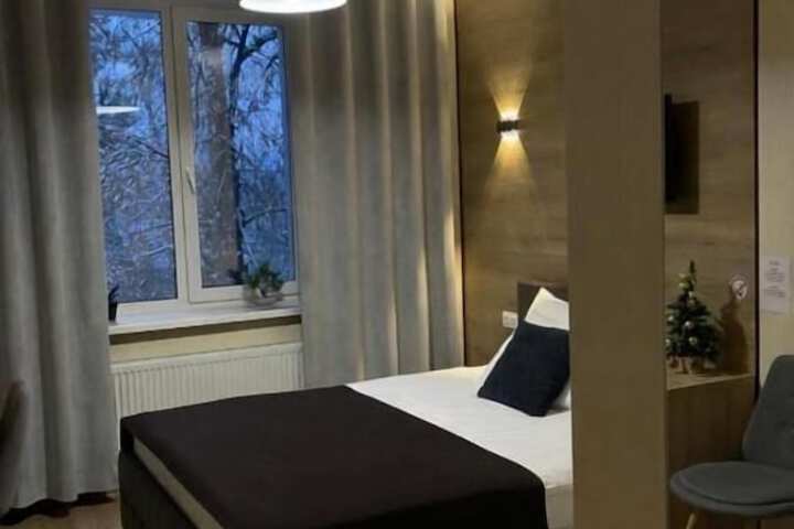 Room 5 of 27