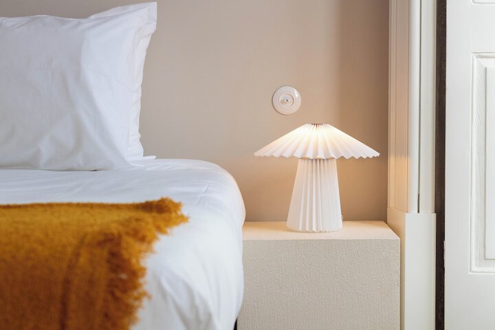 Room 25 of 234