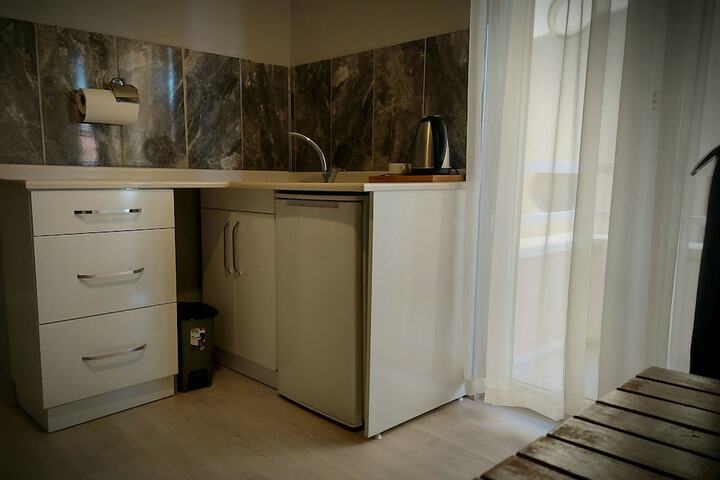 Room 20 of 97