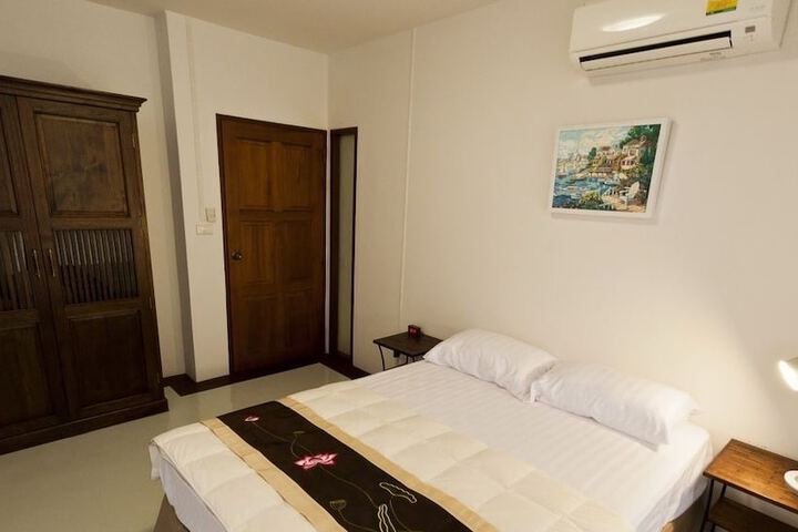Room 14 of 48