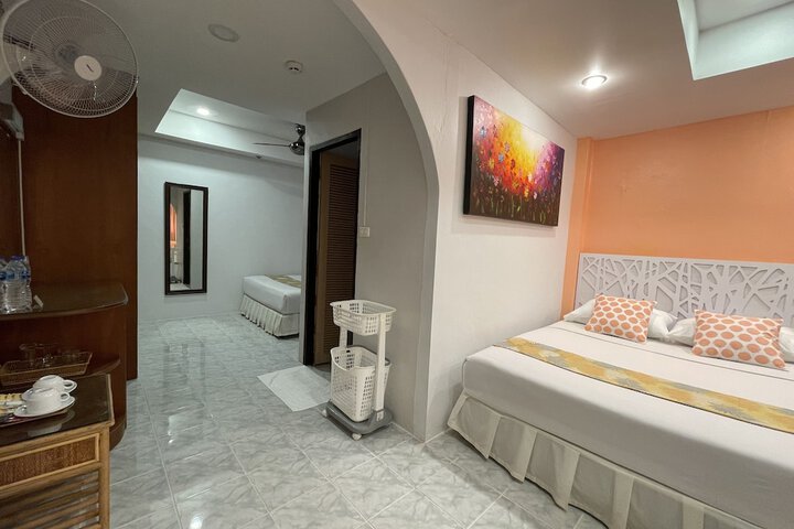 Room 10 of 70