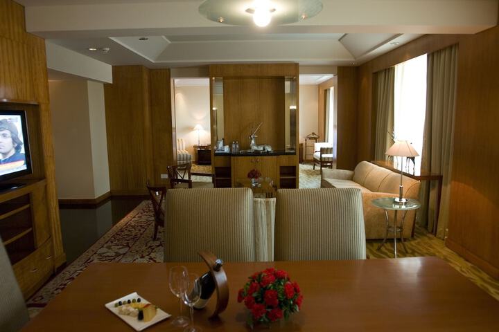 Dining Photos