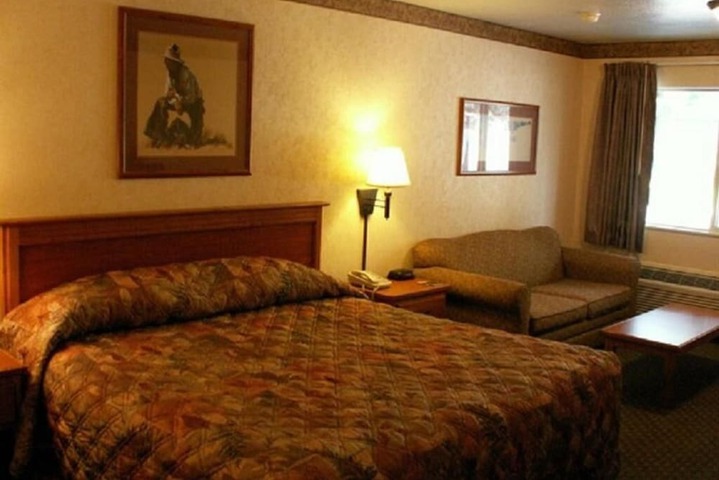 Room 3 of 15