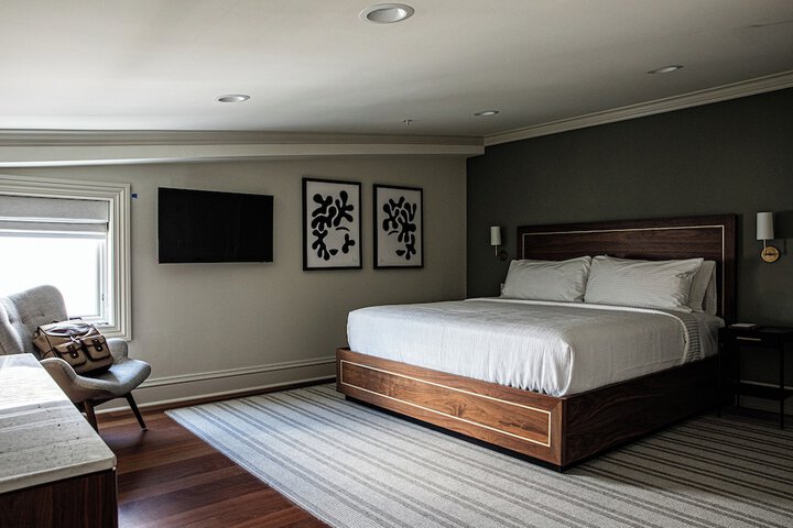 Room 7 of 30