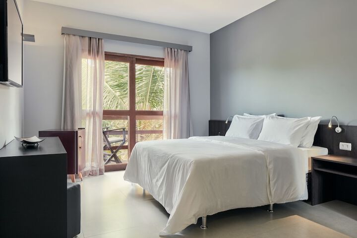 Room 8 of 22