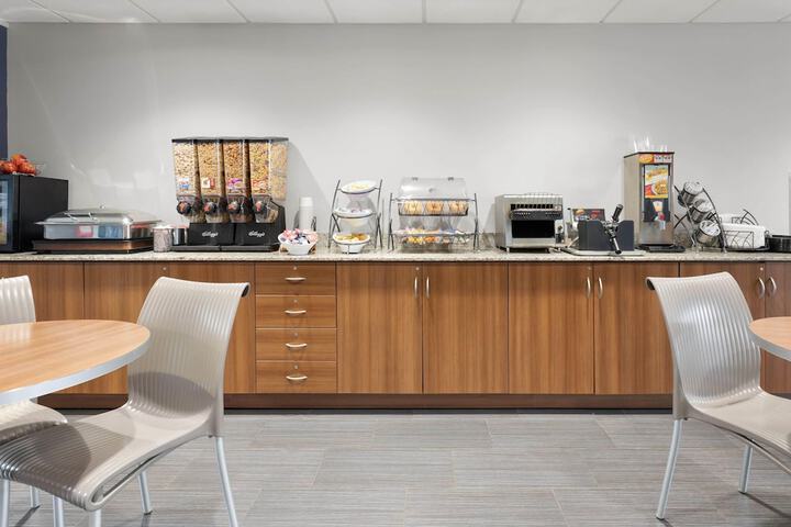 Breakfast/Coffee Service 51 of 56