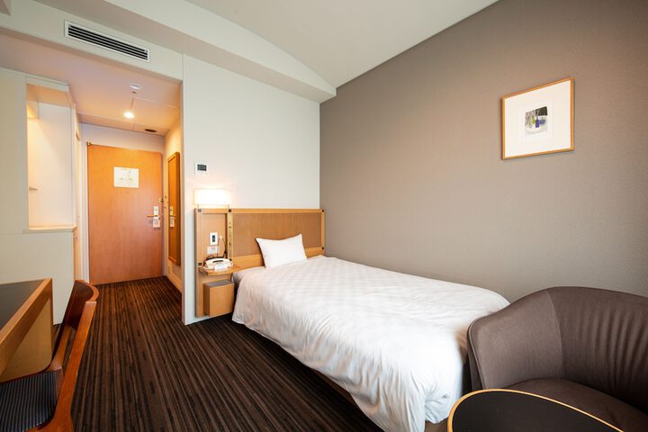 Room 10 of 45