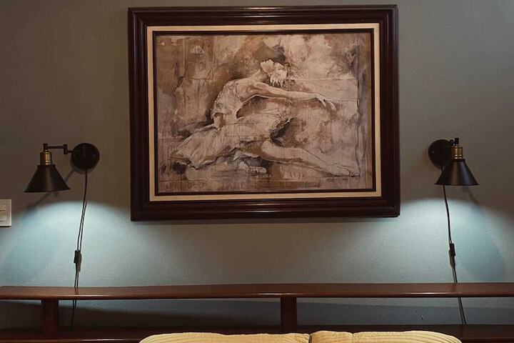 Room 25 of 61