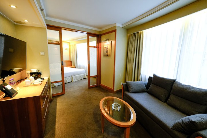 Room 40 of 67