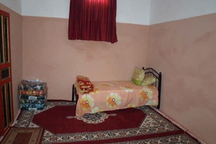 Room 4 of 6