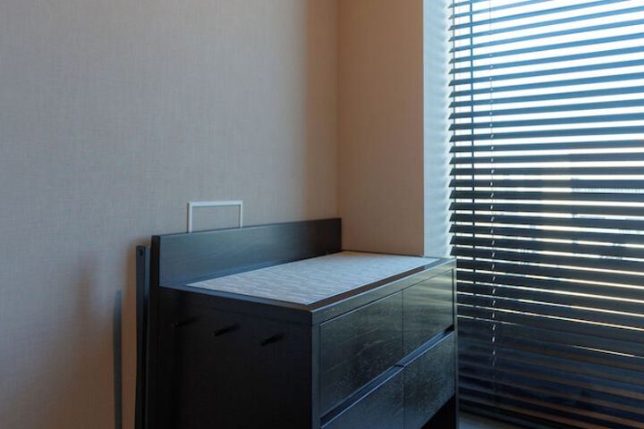 Room 42 of 99