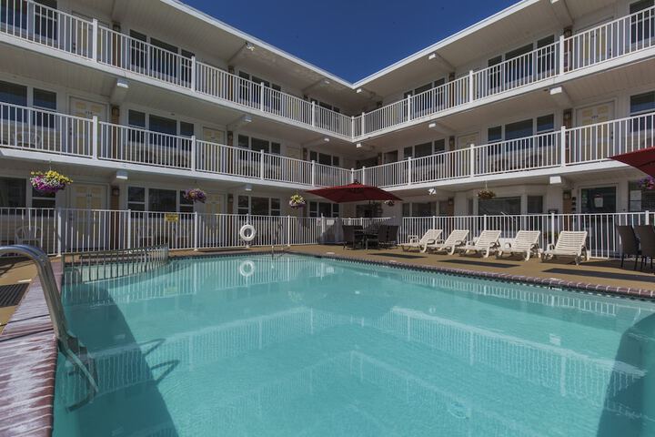 Pool 32 of 57