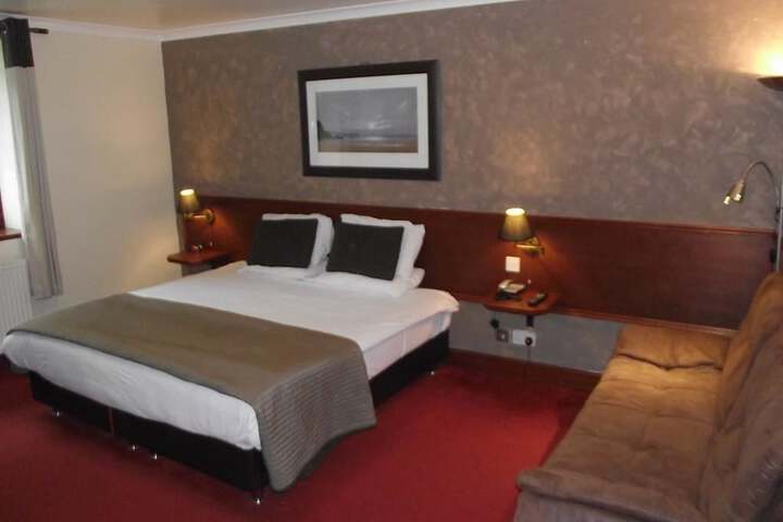 Room 5 of 43