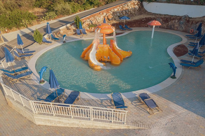 Pool Hotel