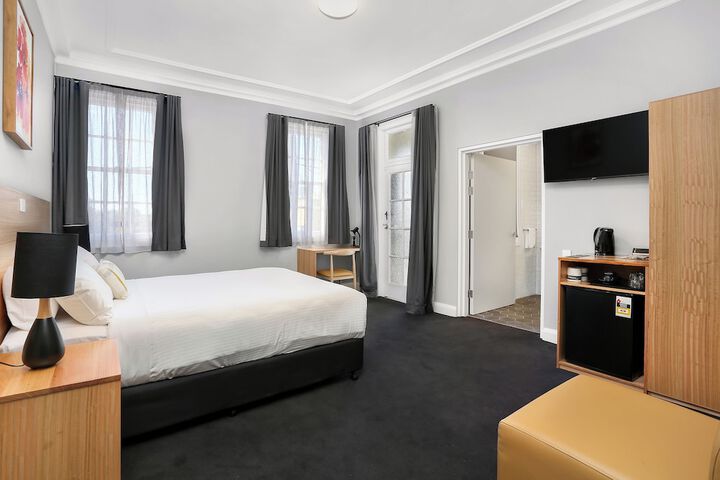 Room 13 of 48