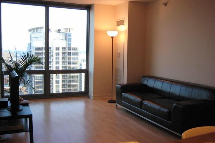 Room 10 of 19