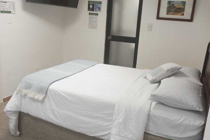 Room 11 of 23