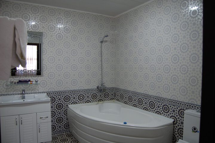 Room 16 of 22