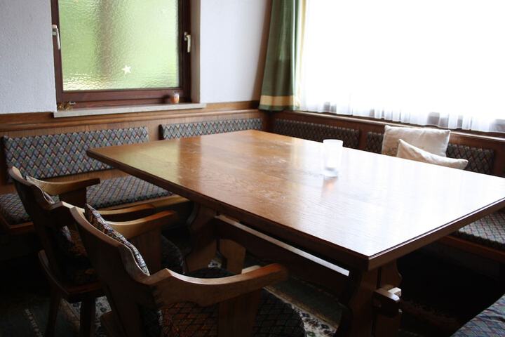 Dining 11 of 45
