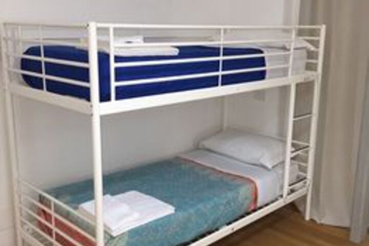 Room 12 of 28