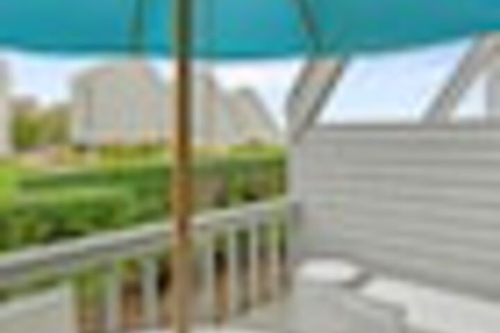 Terrace/Patio 725 of 984