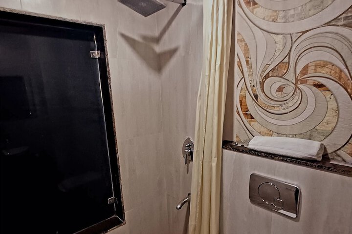 Room 29 of 57