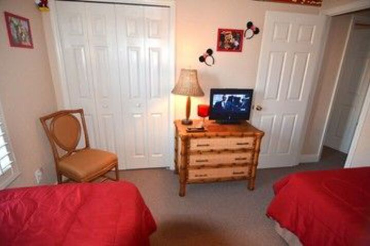 Room 14 of 25