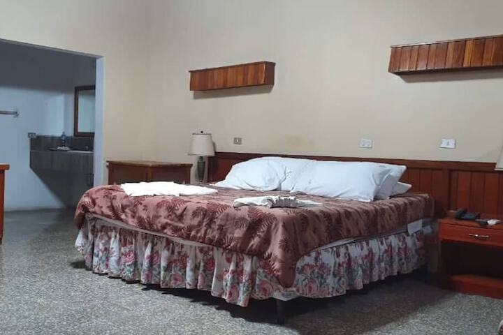 Room 4 of 31