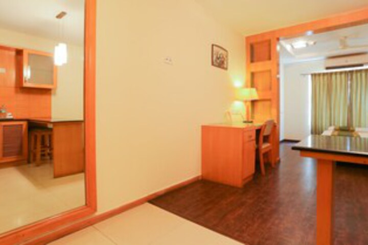 Room 80 of 97