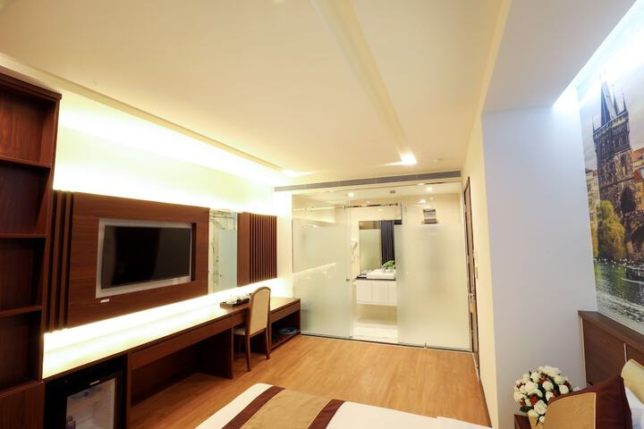 Room 19 of 64
