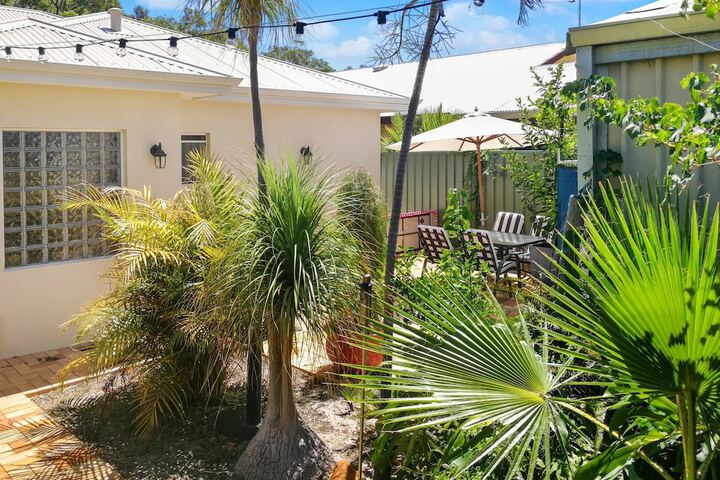 Property Grounds 18 of 23