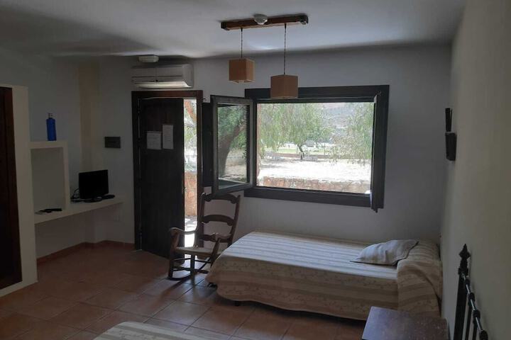 Room 16 of 28