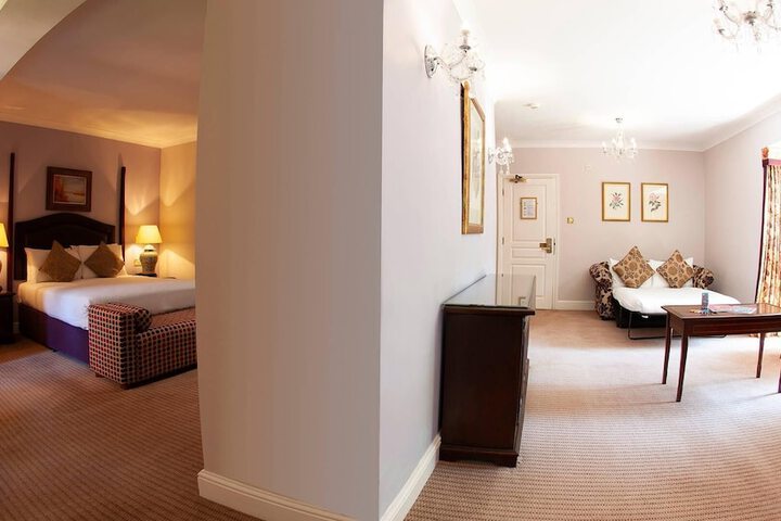 Room 54 of 149