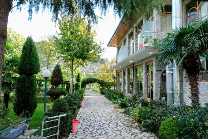 Hotel Exterior 118 of 139