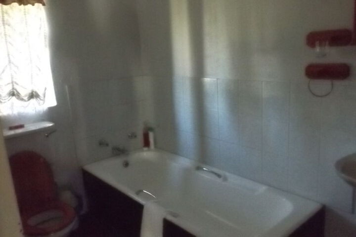 Room 26 of 49