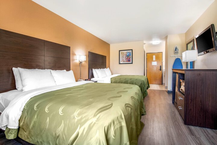 Room 9 of 43