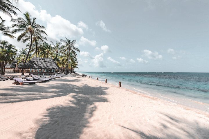 Beach 111 of 136