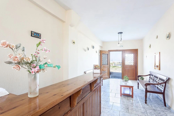 Room 10 of 17