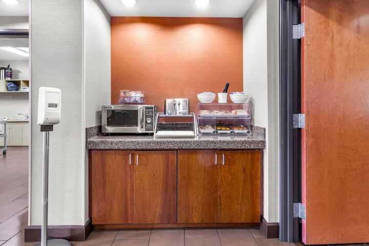 Breakfast/Coffee Service 40 of 53