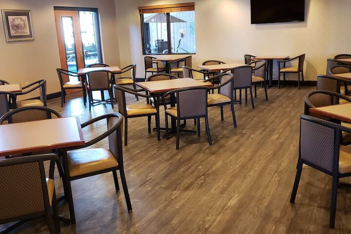 Breakfast area