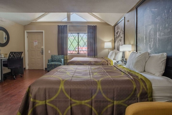 2 Queen Beds Oversized Room (5 of 15)