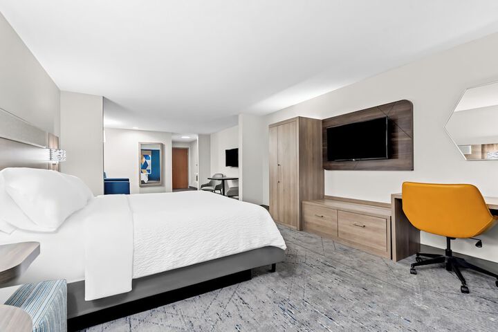 Room 7 of 56