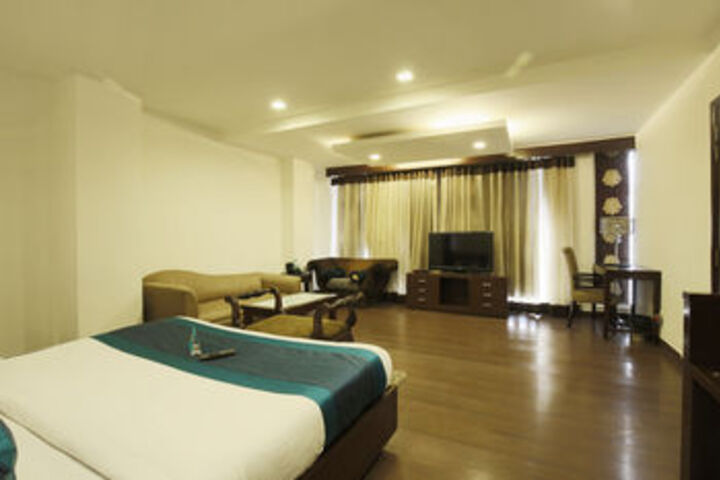 Room 18 of 21