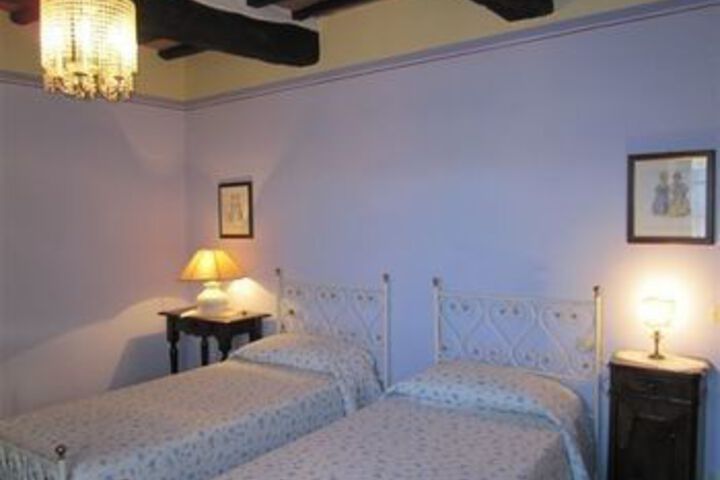 Room 19 of 33