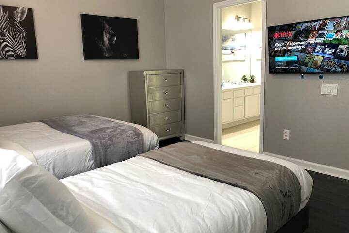 Room 16 of 66