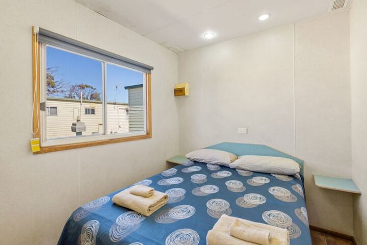 Room 8 of 113