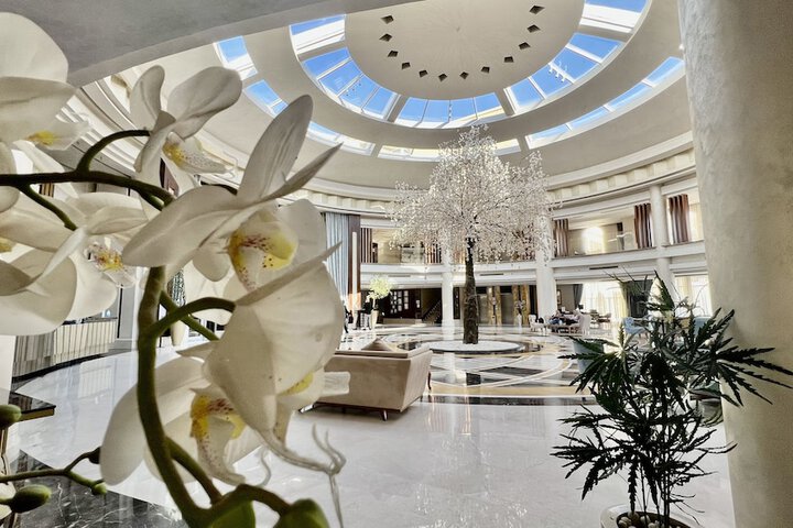 Hotel Interior 6 of 120