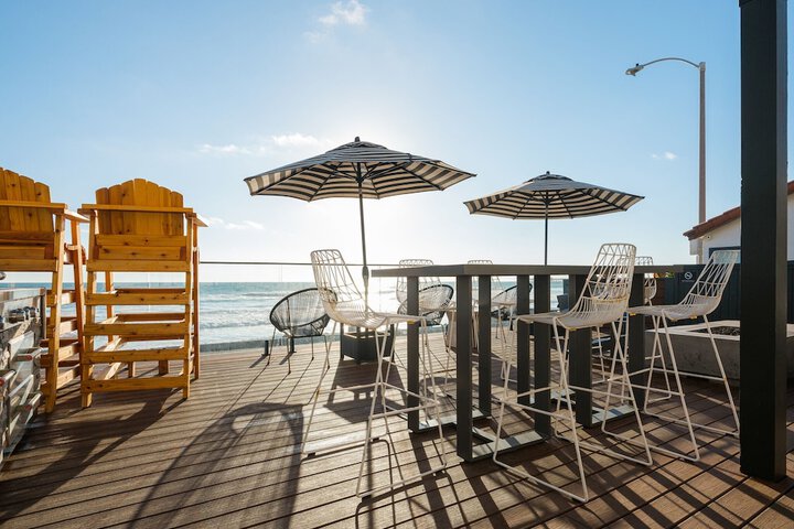 Sundeck 120 of 140