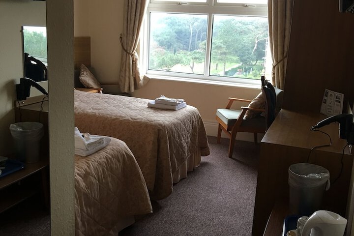 Room 7 of 70